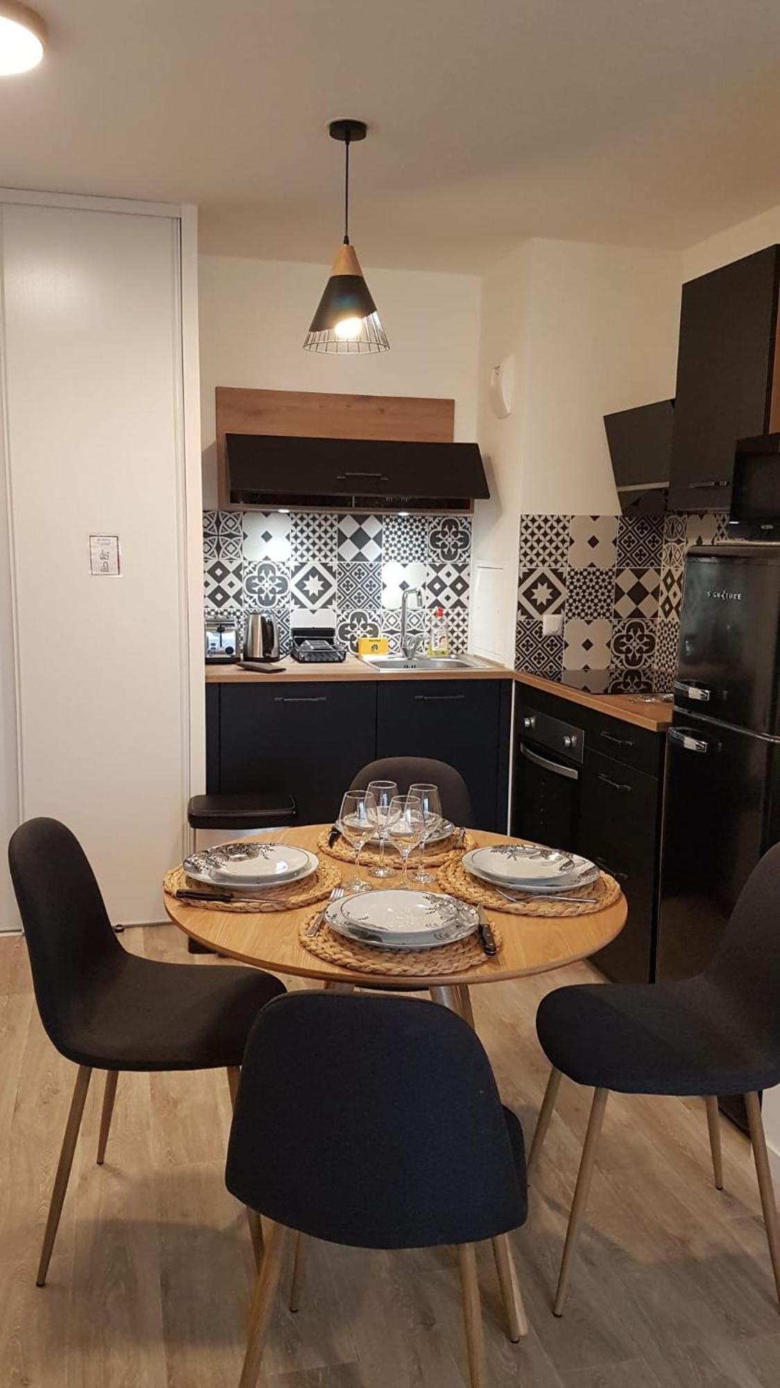 Appartement Cosy Disneyland มองต์เตฮวา ภายนอก รูปภาพ